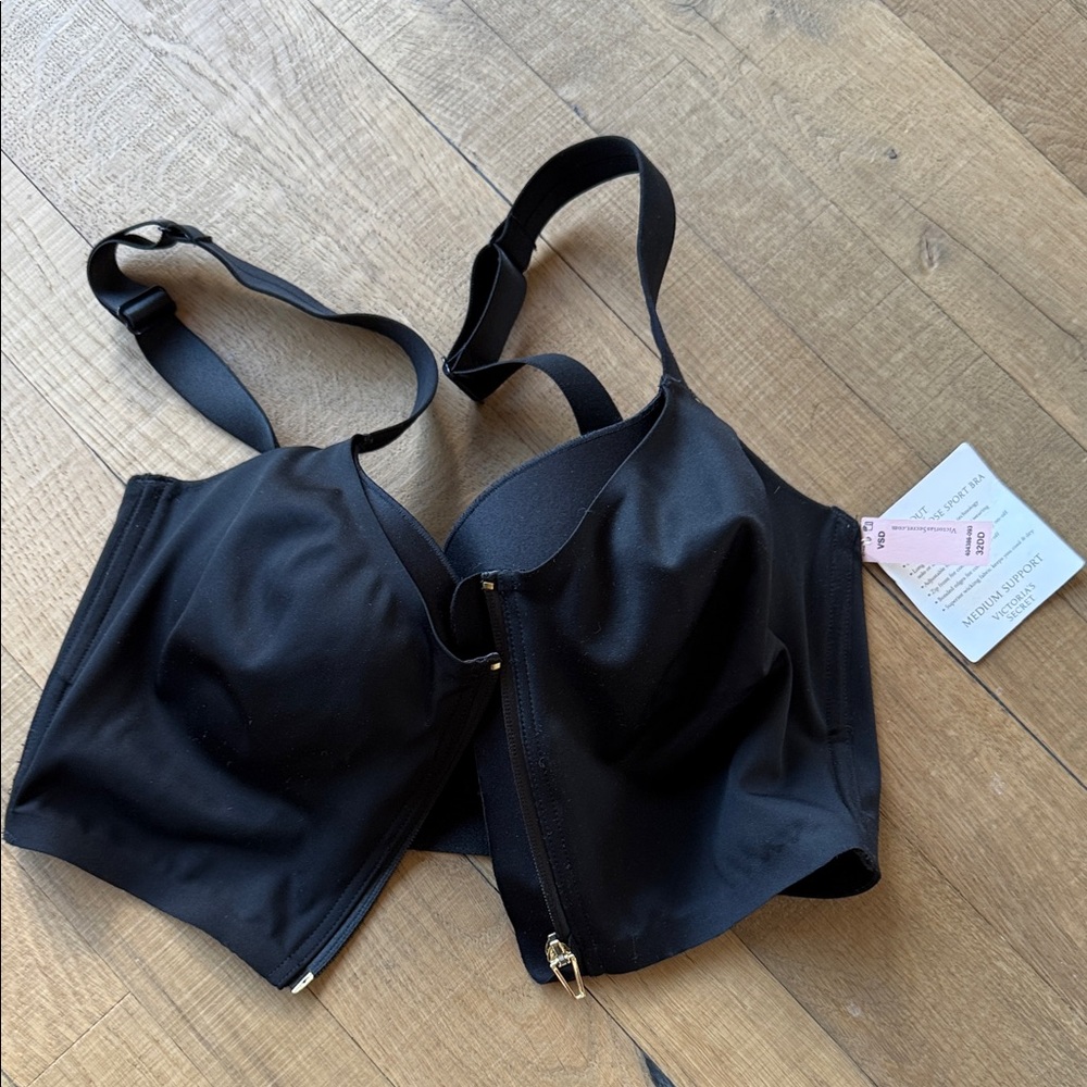 NWT Victoria's Secret Black Zip-Front Sports Bra